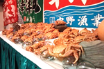 特典3 北海道といえば「海鮮三昧」だ！！
海鮮丼などお腹いっぱいお楽しみください！※シーズンにより内容は異なります。